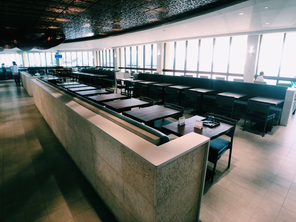 ホノルル空港ANA LOUNGE