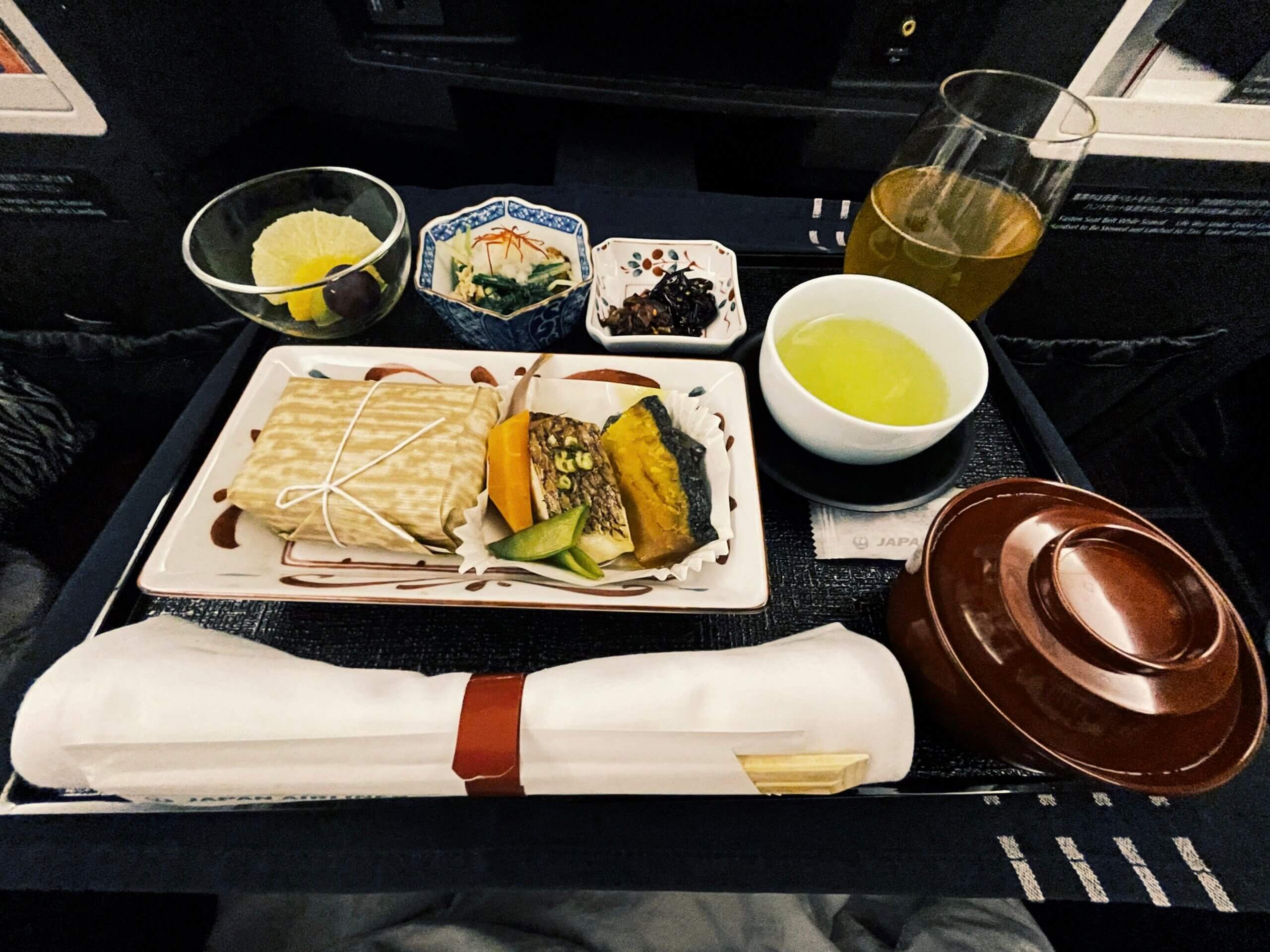 JALビジネスクラス機内食